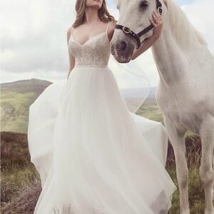 Maggie Sottero Never Worn Bridal Gown Size 6